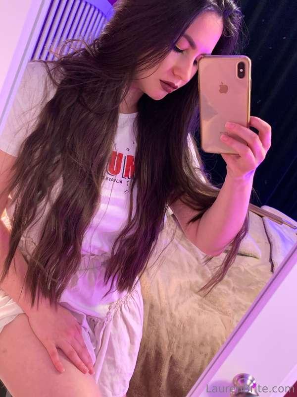 Sweet naughty dreams ! Check your DMs 💗