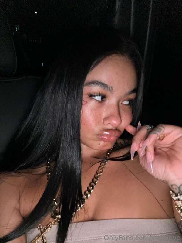 Thinking of how I'm going to surprise you tonight 🤪