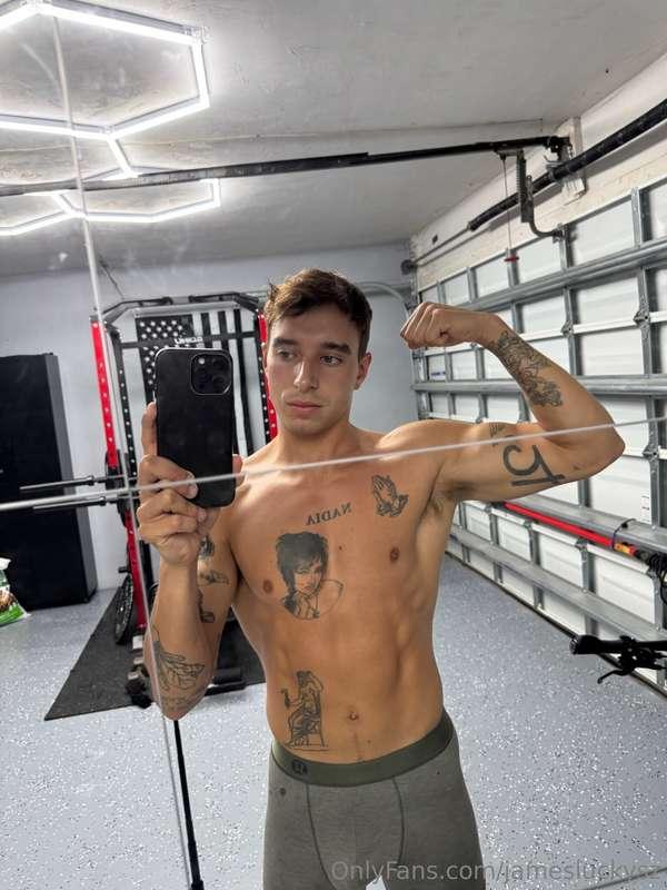 jamesluckysz main image