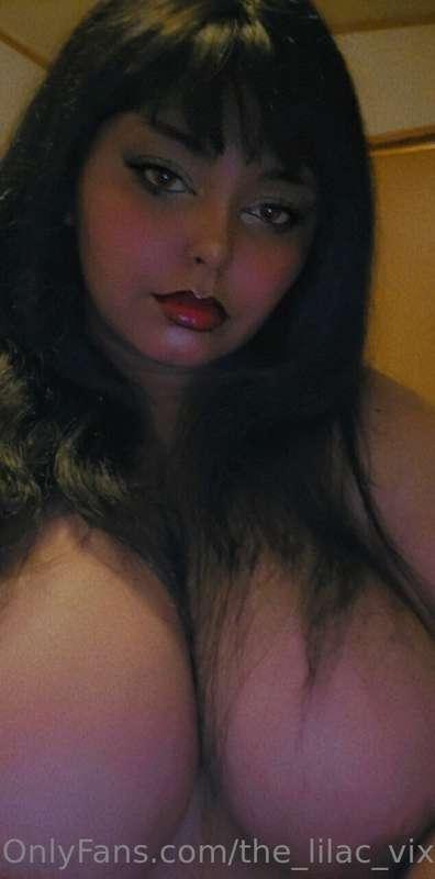 Who loves me?