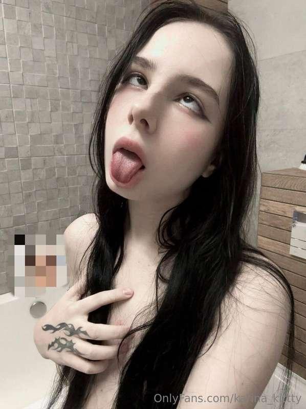 FREE ACCOUNT 🎊✅ANAL QUEEN✅ 🎊 @hina_vip is a nymphomaniac bea..
