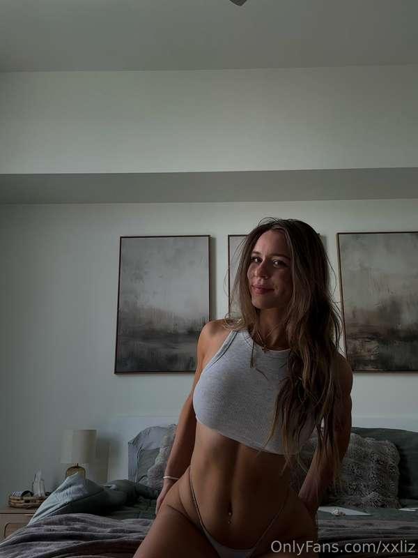 Want the uncropped version? DM me 😈