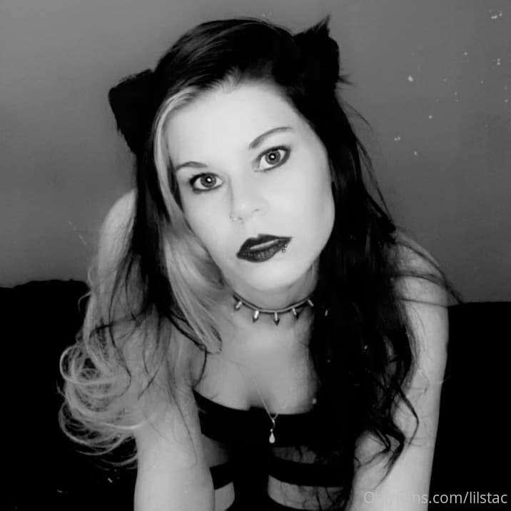 ☠ 𝑺𝒖𝒃 𝑲𝒊𝒏𝒌 • 𝑵𝒆𝒓𝒅𝒚 𝑮𝒊𝒓𝒍
🖤 𝑪𝒖𝒔𝒕𝒐𝒎𝒔 𝑨𝒗𝒂𝒊𝒍𝒂𝒃𝒍𝒆 
☠ 𝑪𝒖𝒓𝒓𝒆𝒏𝒕𝒍𝒚 $3 ..