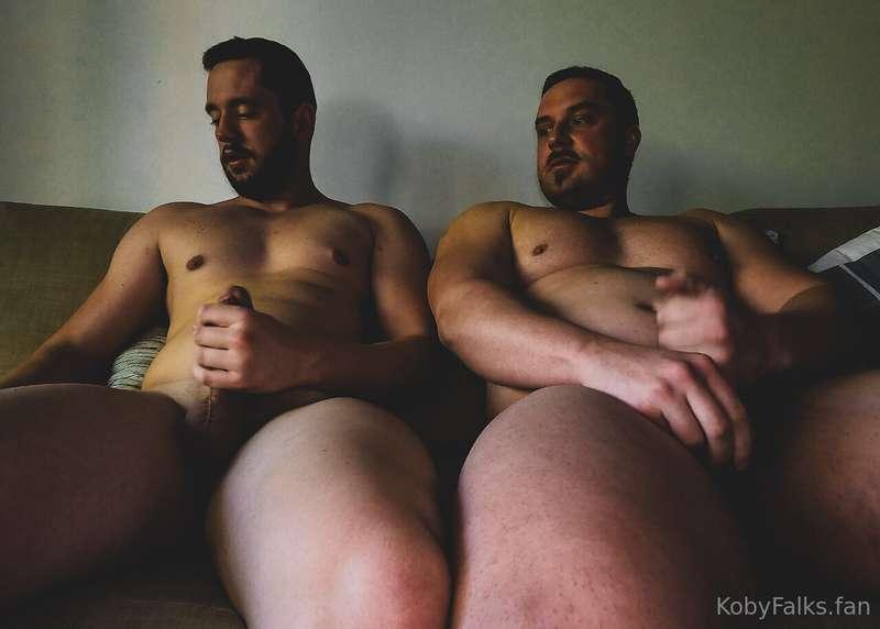 **Tease Alert: Smooth Wank on Couch Photo Set!** 🌞🔥  Hey the..