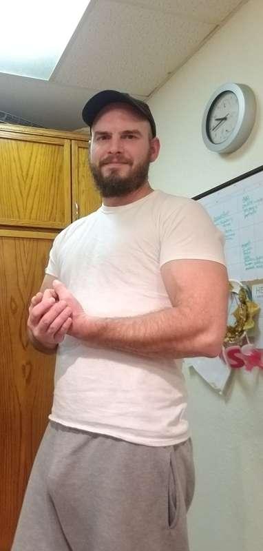 Check out my vip page for
couples content
solo male content
..
