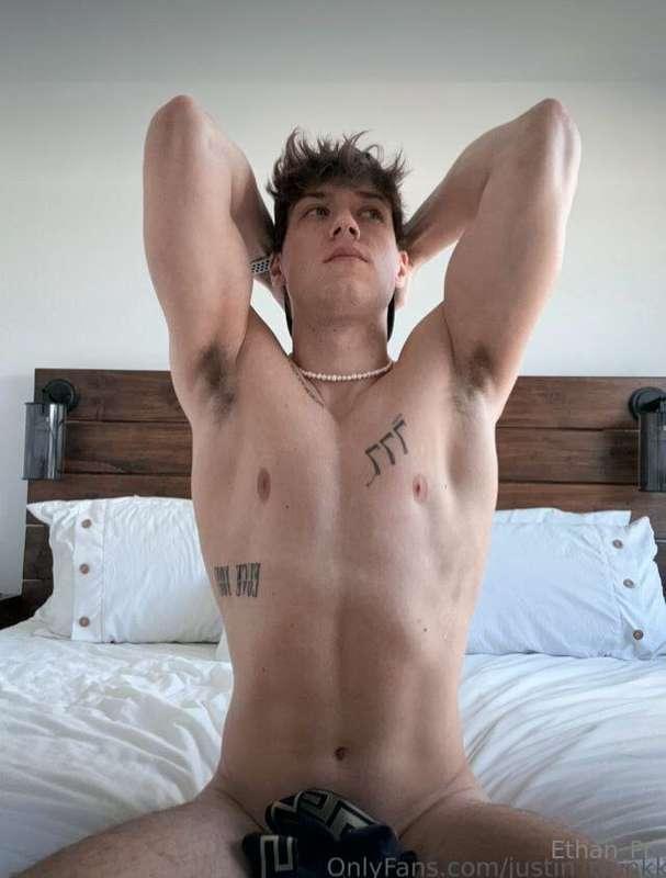 Twink dominator🤤 @justin_twinkk is a must see! Content featu..