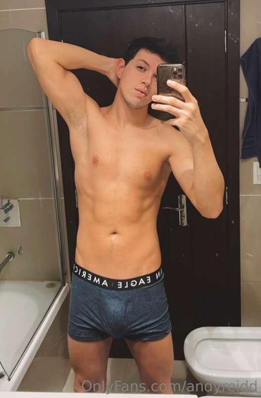 Late night thoughts. 🌙💭
VIP ➡️ onlyfans.com/Andyreiddvip ❤️‍..