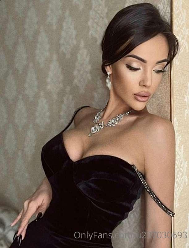 I am ready to have a dinner with you 😏 what the type of rest..