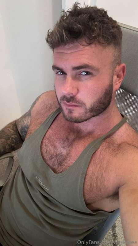 Just finished from the gym.. can you wipe all my sweat? 💦