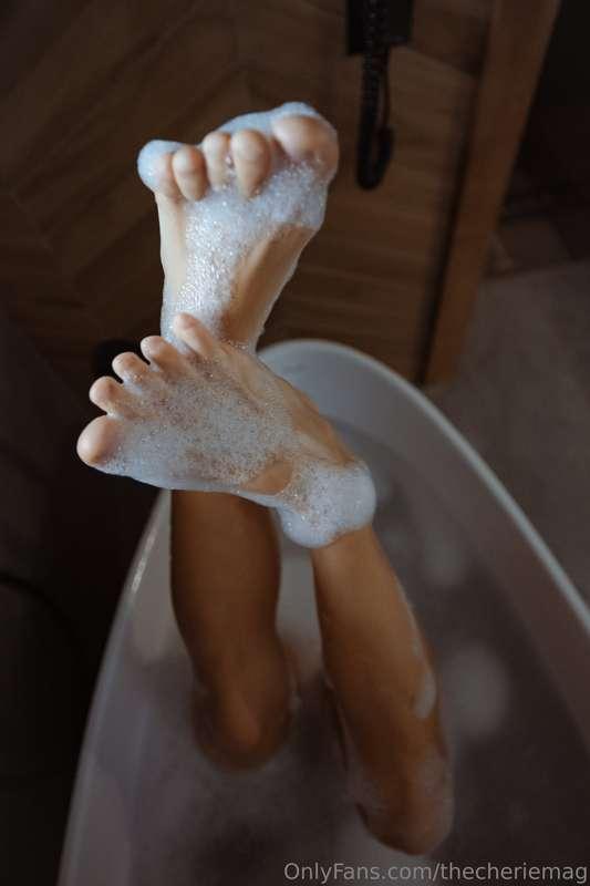 thecheriemag image #0