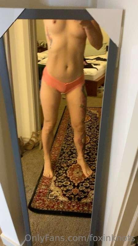 Panty shot!!! Aren't they cute?! 💓