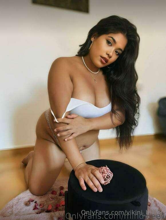 Don't miss @mindylee1

My best friend loves to watch men cum..