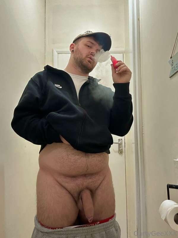 I bet you’d love to sneak a peek at me in a public toilet st..
