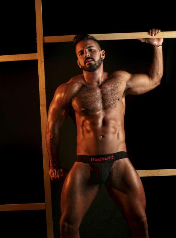 Special Request ALL SHOOTING with @andresdesousafit 🧨
