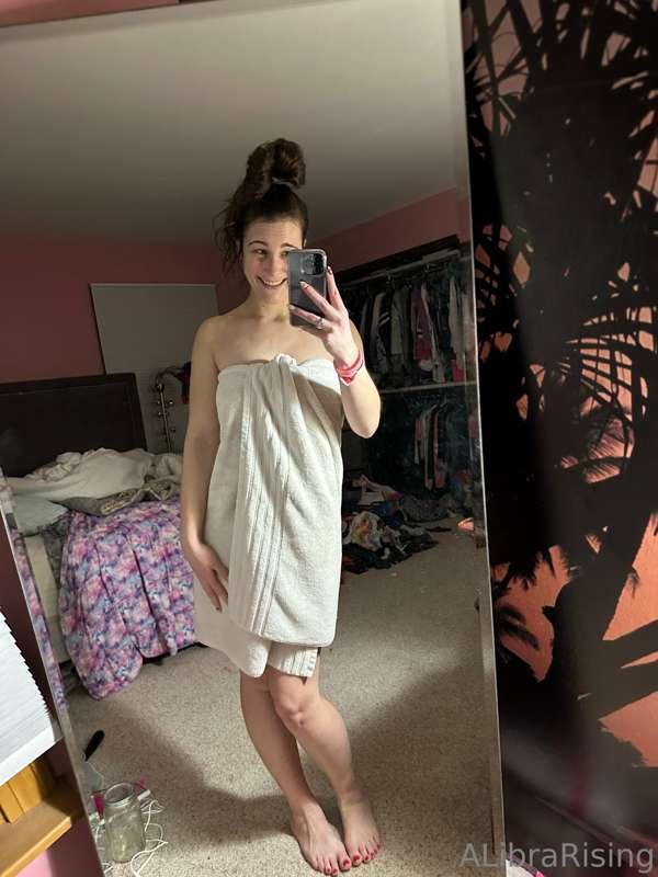 Oooof that last picture 🥵