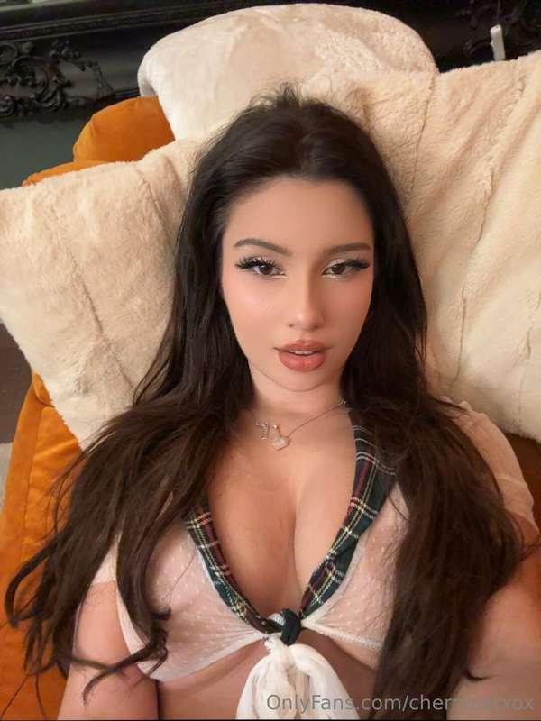 If I do a 1K tip goal live on my main paid onlyfans…   and t..