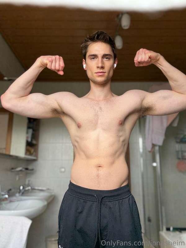 Need some weights rn, any ideas?😅