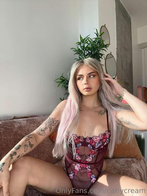 Who wants to watch me take my first facial ?💦💦
Its amazing t..