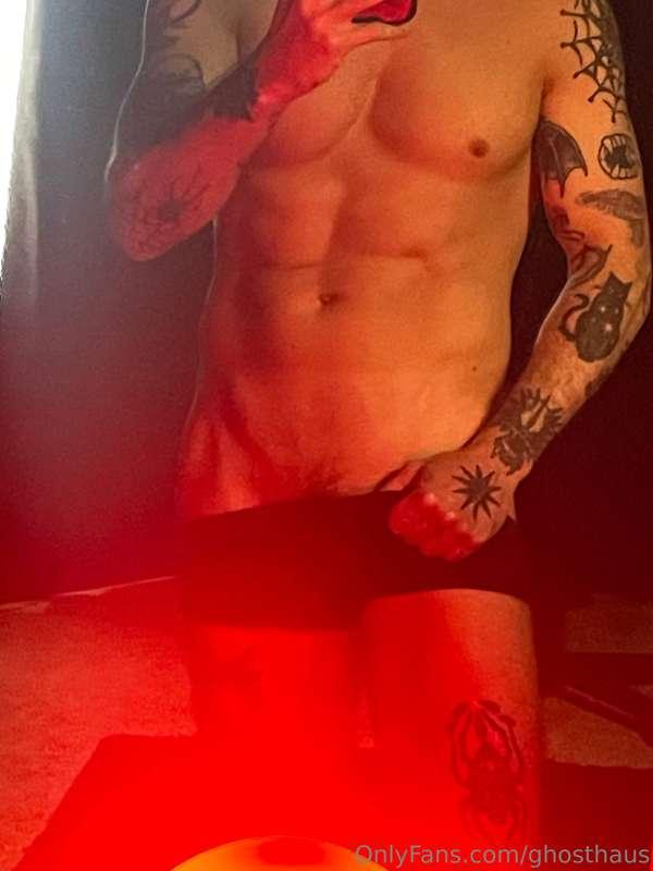 Demon to some, mediocrely in shape to others 👹