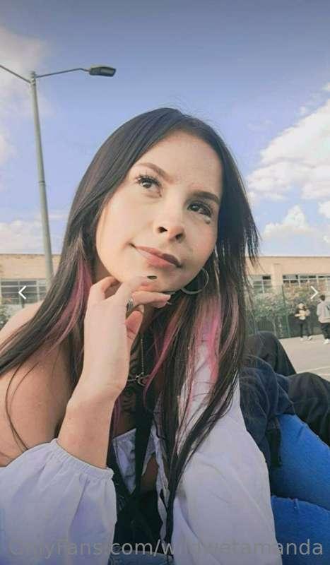 Hi, I m Nikki🍭. I'd like to find a daddy for me to spank me ..