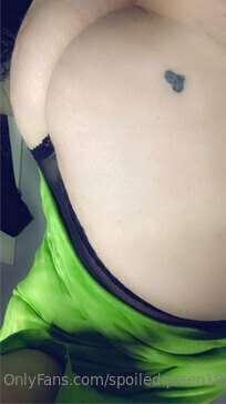 Go subbbb it’s $5

https://onlyfans.com/candymichelle69