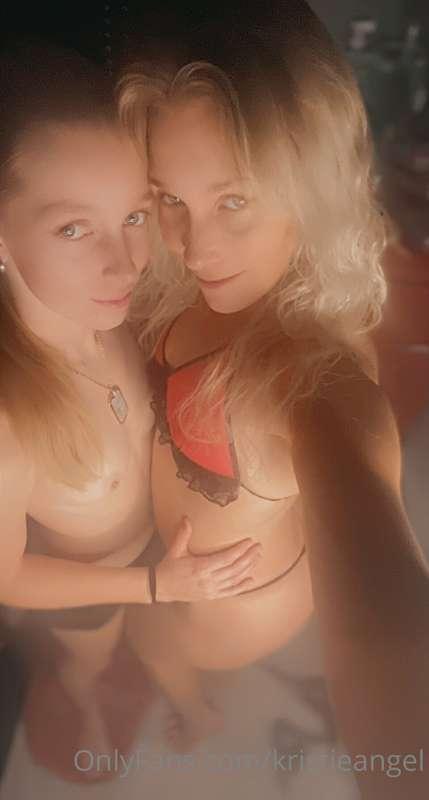 We hope everyone had a great weekend 💋😈are fans kept us quit..