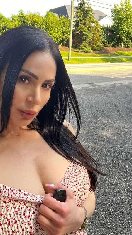 Surprised you're not with me on @kendralust 🙃