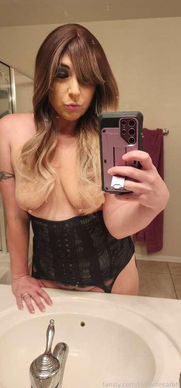 hotwifesarah image #8