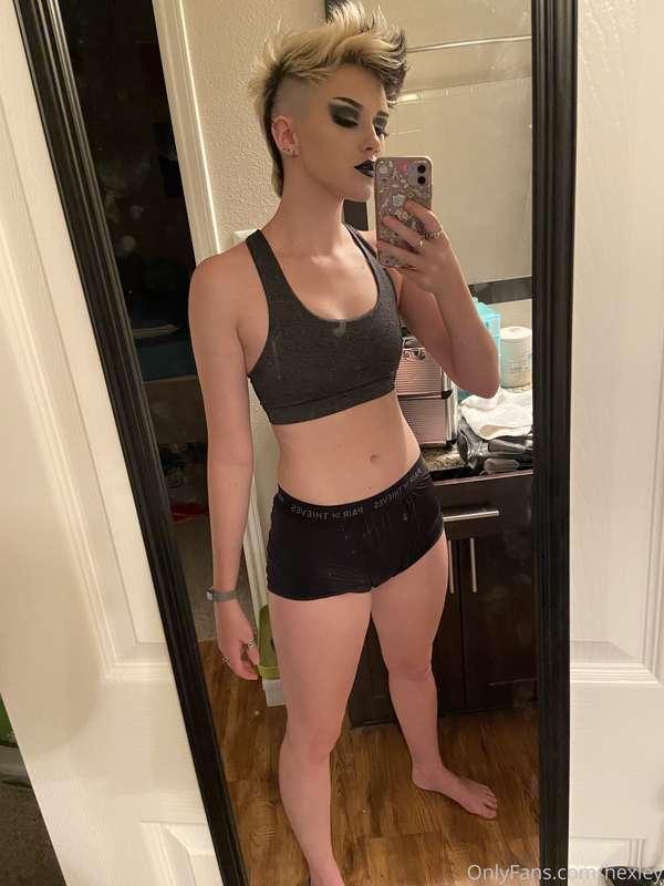 I shaved the side of my head and this was the only good pict..