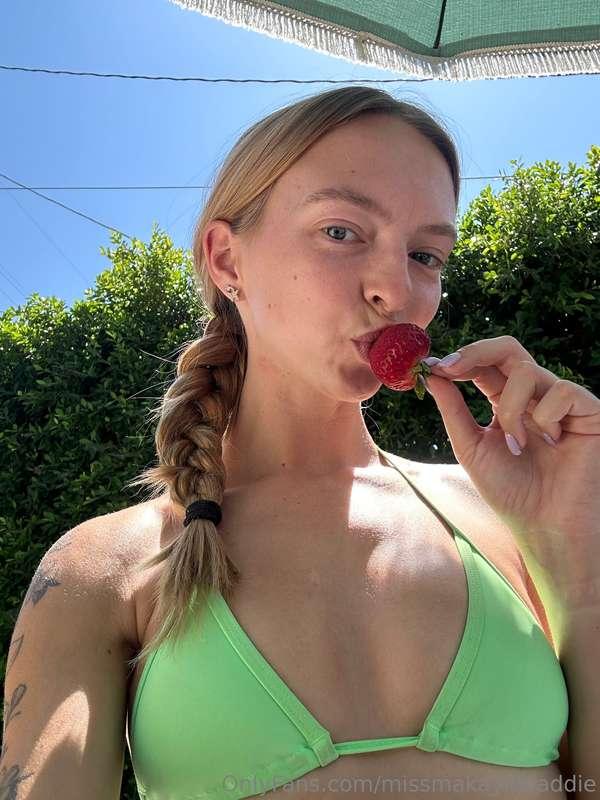 I’m sweet sometimes 🍓