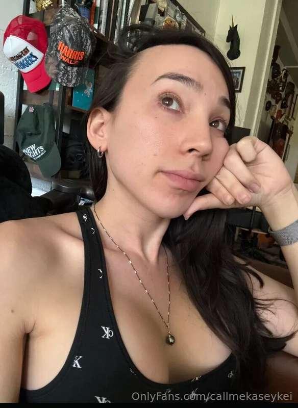 Waiting for you in my dms 😈