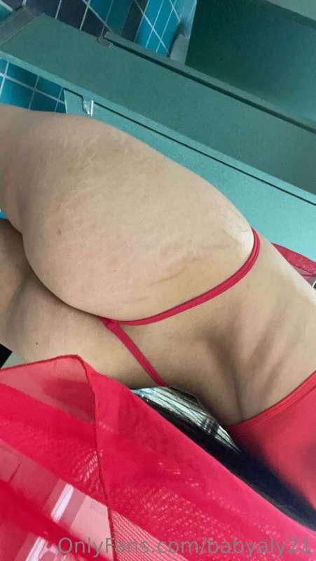 Tip me if you like stretch marks🙈I’ll send you pics
