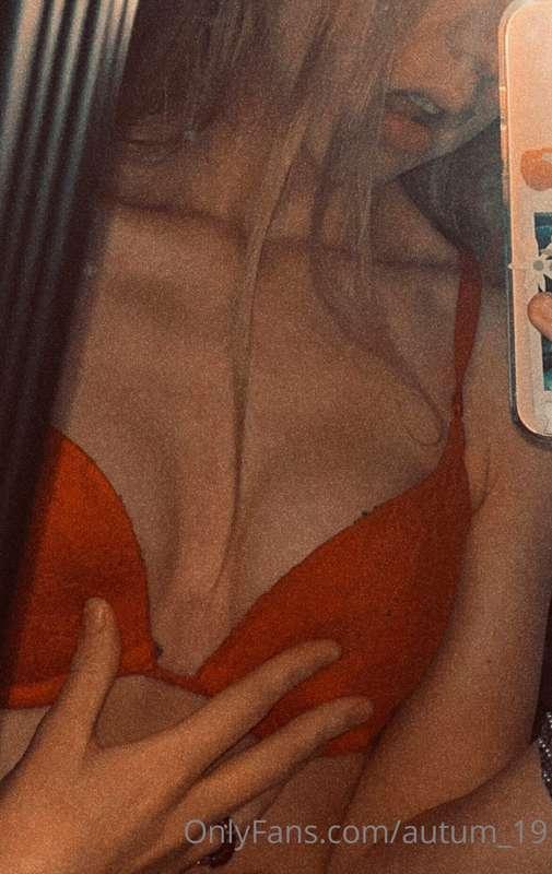 i hope this improves your day 😘😏