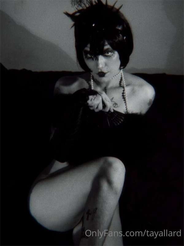 who wants a little… peep show