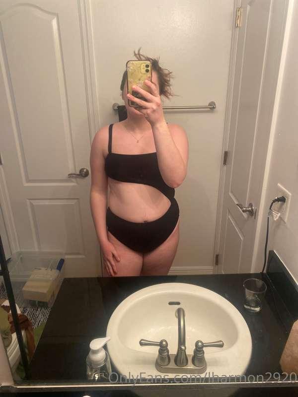 Showing off my swim suit today