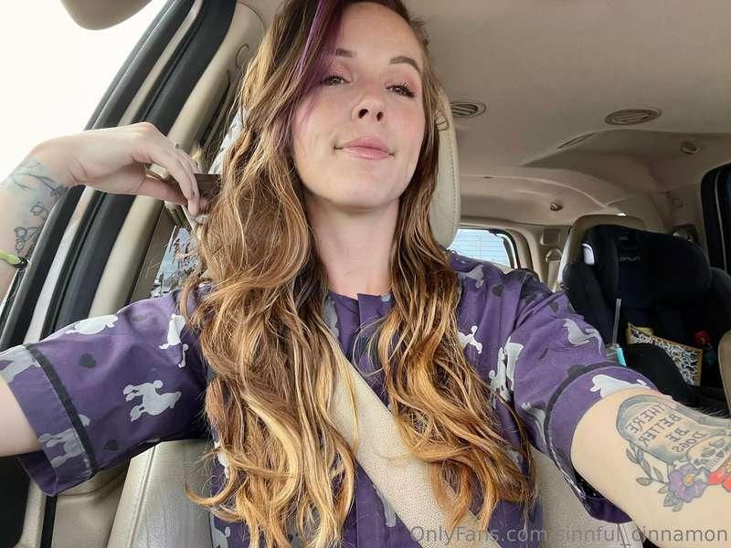 Swipe for some tushy 🍑😇😻