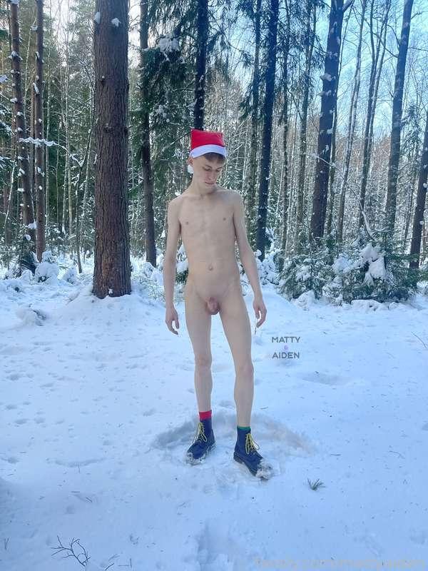 Happy Christmas and New Year!
Naked Aiden will make your days even happier 🙃

#mattyandaiden #mattyaiden #outdoor #public #outside  #twink #twinks #teen #teens #bigcock #bigdick #euro #european #gay #young #skinny #gaysex #18 #18yo #cute #shaved #beauty #homemade #pornstar #sexy #naked #nude #naughty #nudist #nudists
