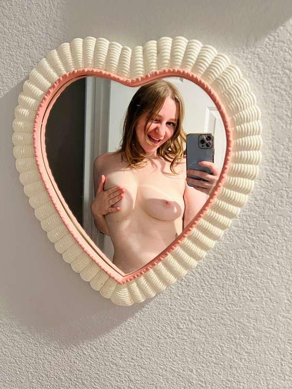Goodnight titties 💕💕 Hope you have the sweetest dreams tonig..