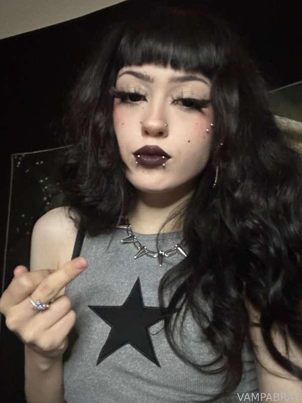madamzombodomme image #0