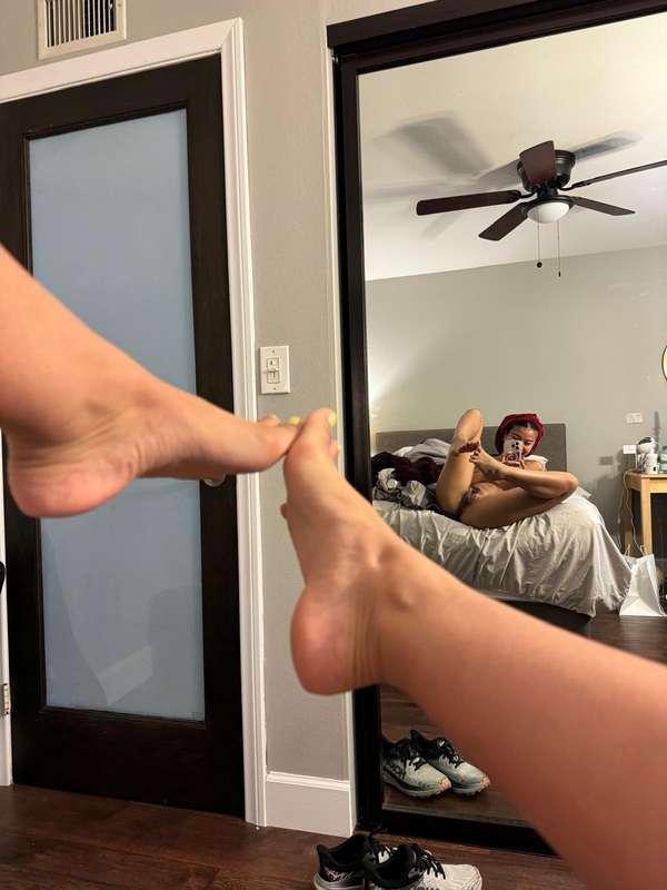 You into feet 👣