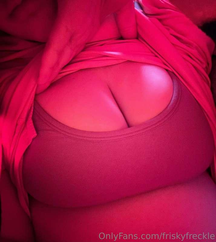 Little peek under my blanket