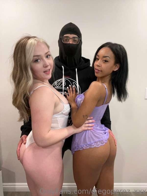 I just dropped a new video for you all to enjoy! 😜❤️‍🔥
The p..