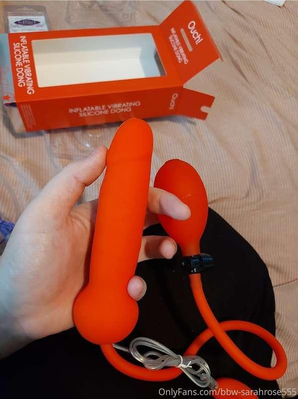 I'm so excited to try this toy! Watch how it goes from thin ..