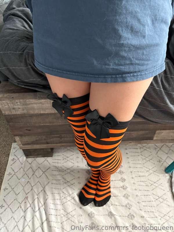 mrs_footjobqueen image #22