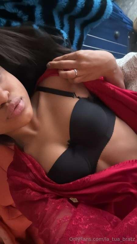 Nero e rosso è un abbinamento che ti fa pensare a? 