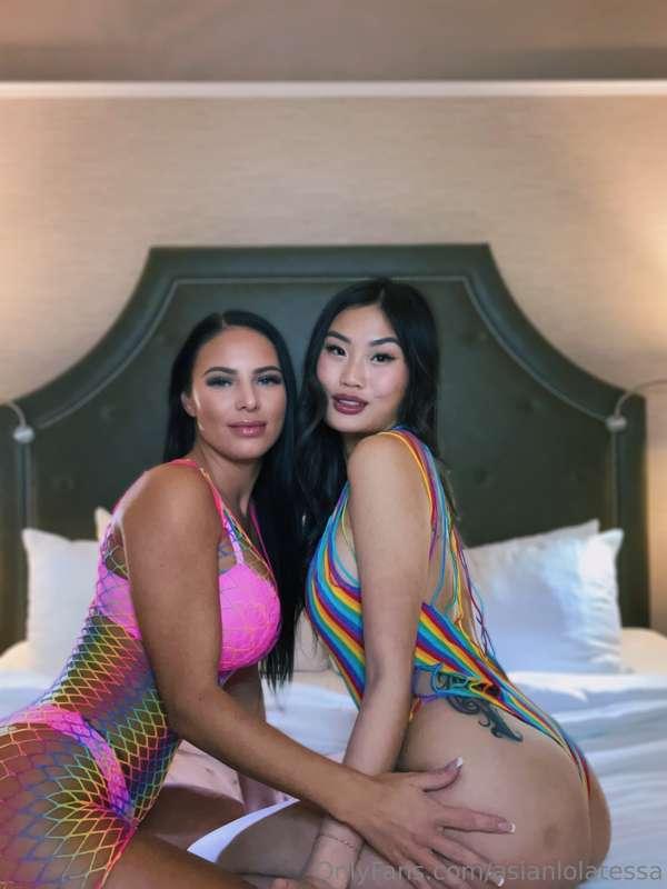 Dildo-ing Each OtherBRAND NEW G/G SHOW@kourtneyyoung__ and I..