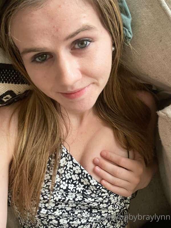 30 likes or $15 in tips and I’ll remove my little hand daddy..