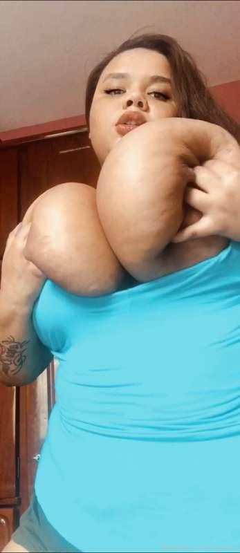 SOME GUYS DO NOT KNOW WHAT TO DO WITH SUCH HUGE BOOBS, HOW A..