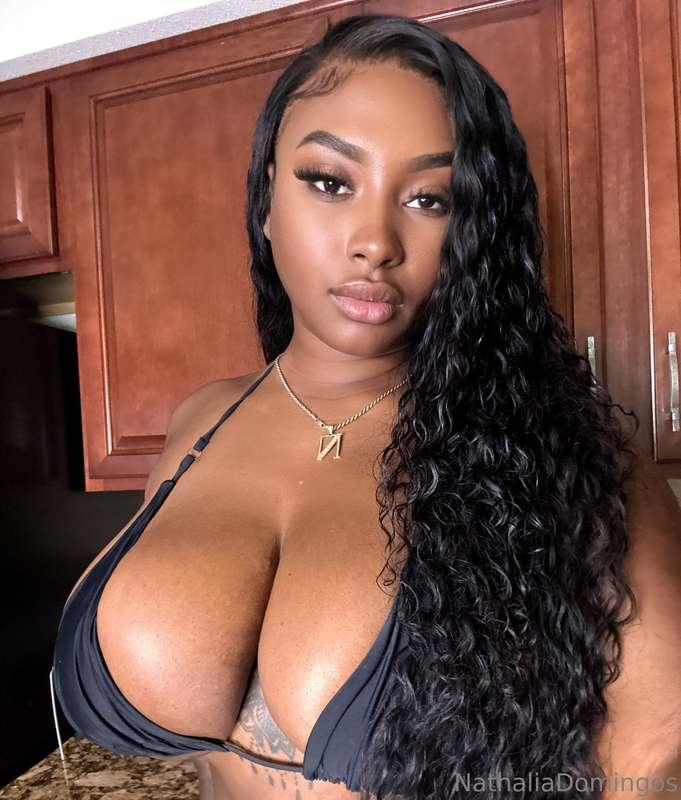 Inbox me for content 😈😈