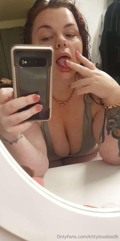 Could definitely be using my fingers and mouth for much more..